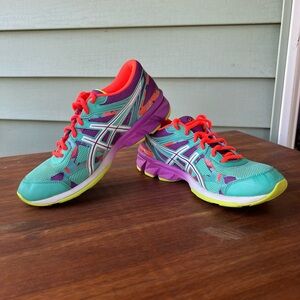 ASICS Gel Frantic Athletic Shoe